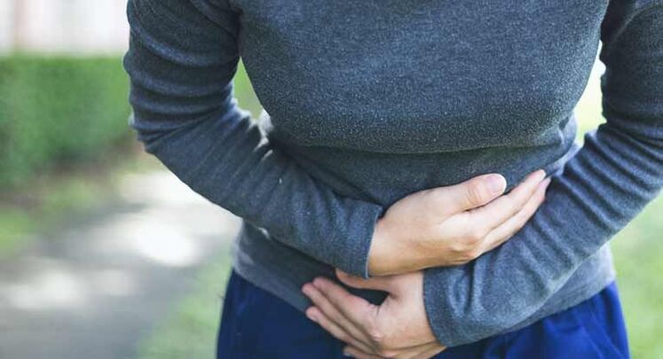 douleur abdominale après avoir bu